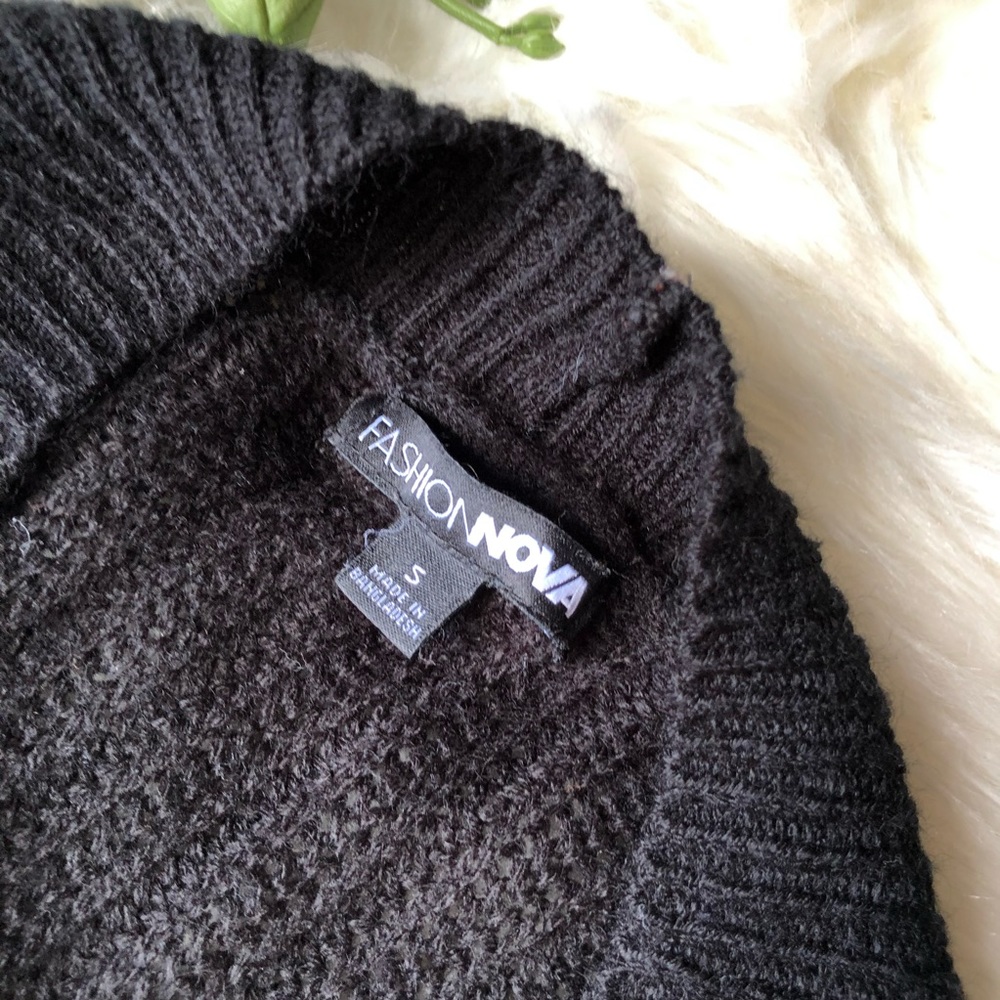 Black Fashion Nova cardigan - Picture 2 of 4